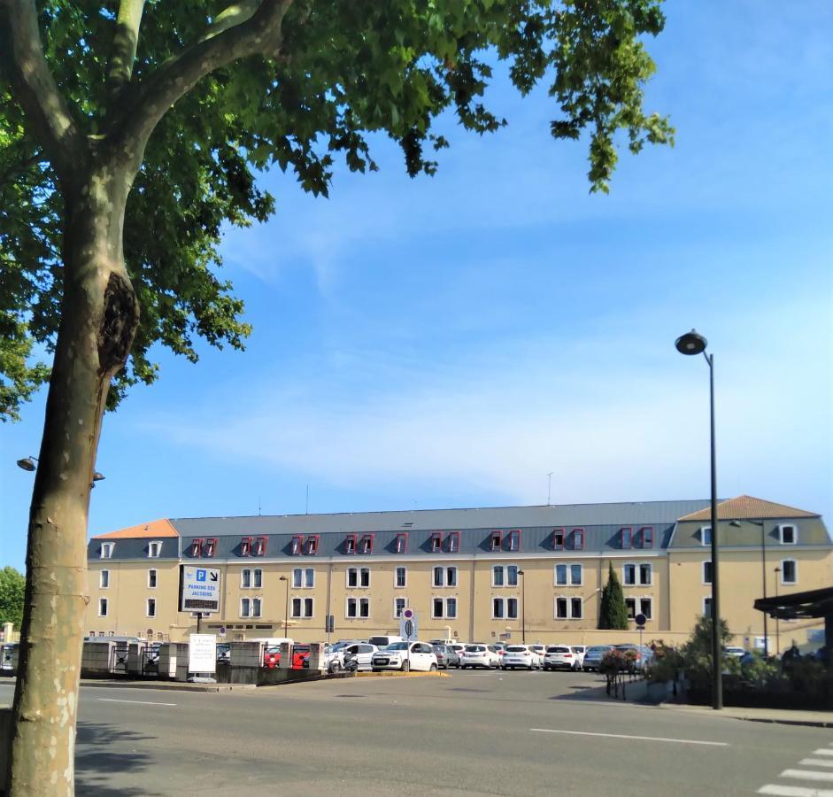 Appartement Spacieux De 100M2 A Deux Pas Du Centre Ville De Carcassonne Exterior foto